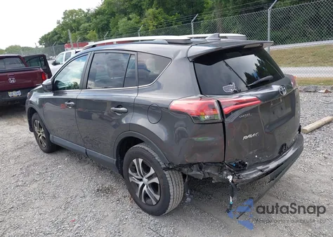 2018 Toyota Rav4 Le z USA, uszkodzony, nr VIN 2T3ZFREV2JW449899